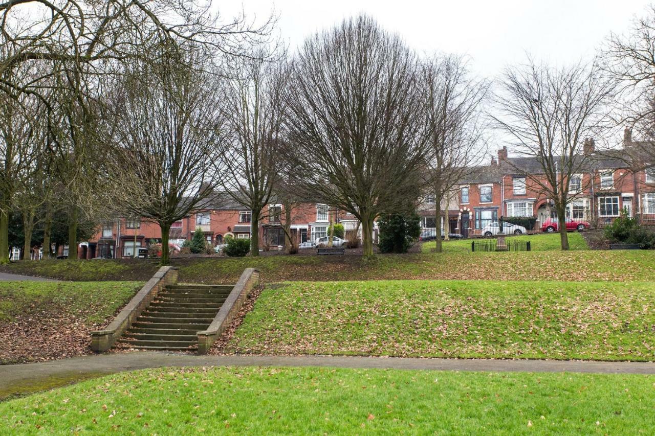 شقة Stoke-on-Trent  في Northwood Park View المظهر الخارجي الصورة